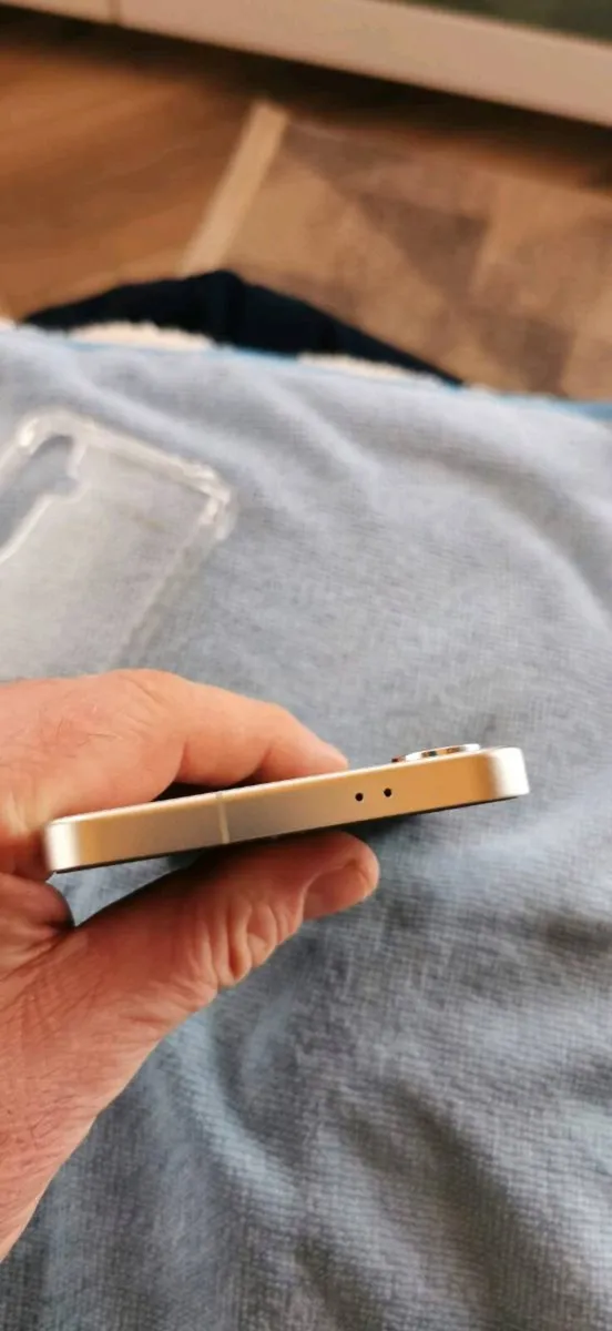 Samsung s24 plus +Samsung watch 7 - Image 2