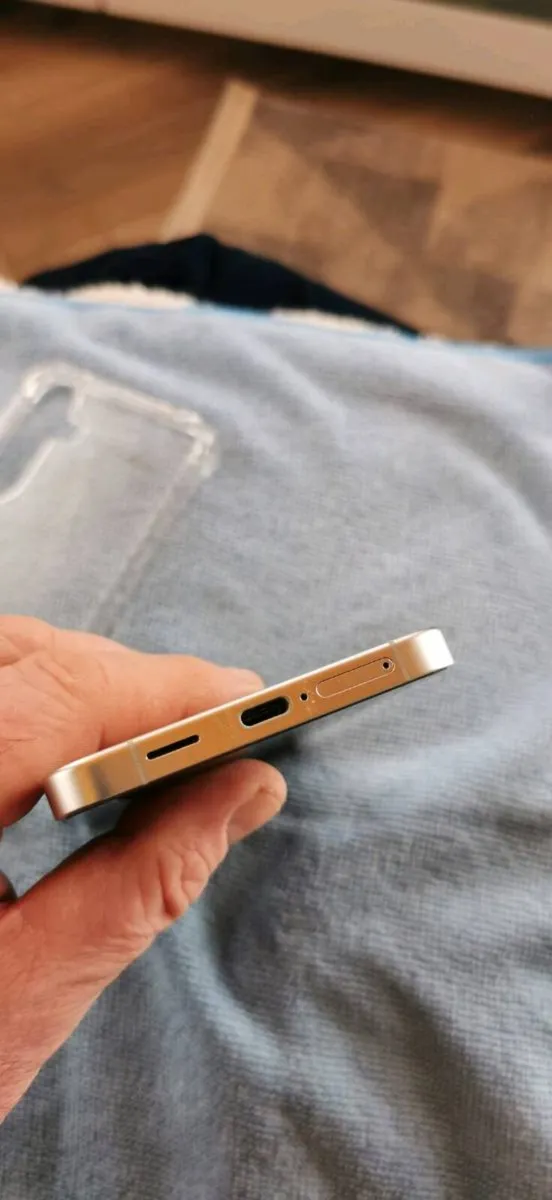 Samsung s24 plus +Samsung watch 7 - Image 3