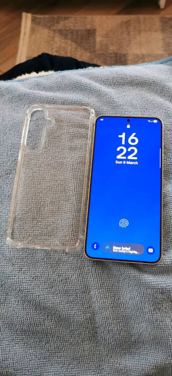 Samsung s24 plus +Samsung watch 7 - Image 1