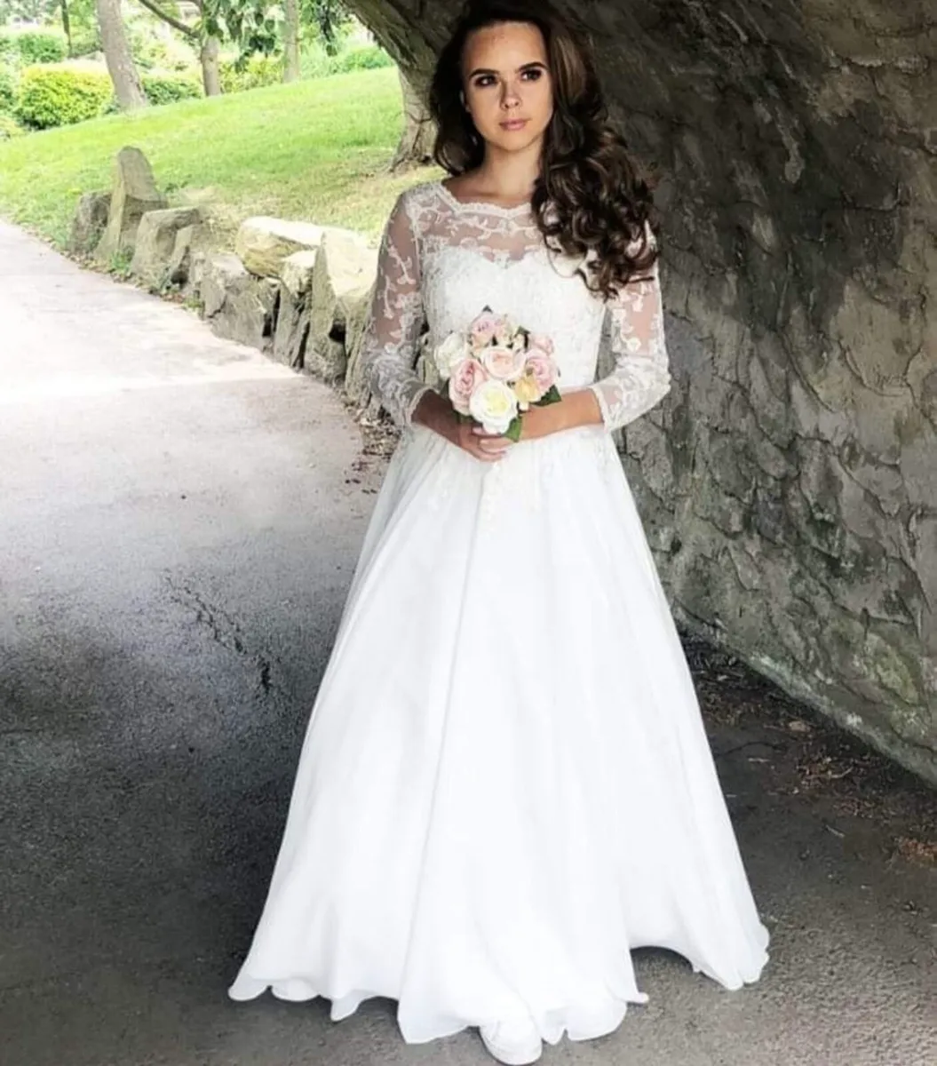 Plus Wedding dress - Image 1