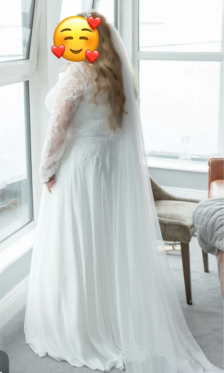 Plus Wedding dress - Image 3