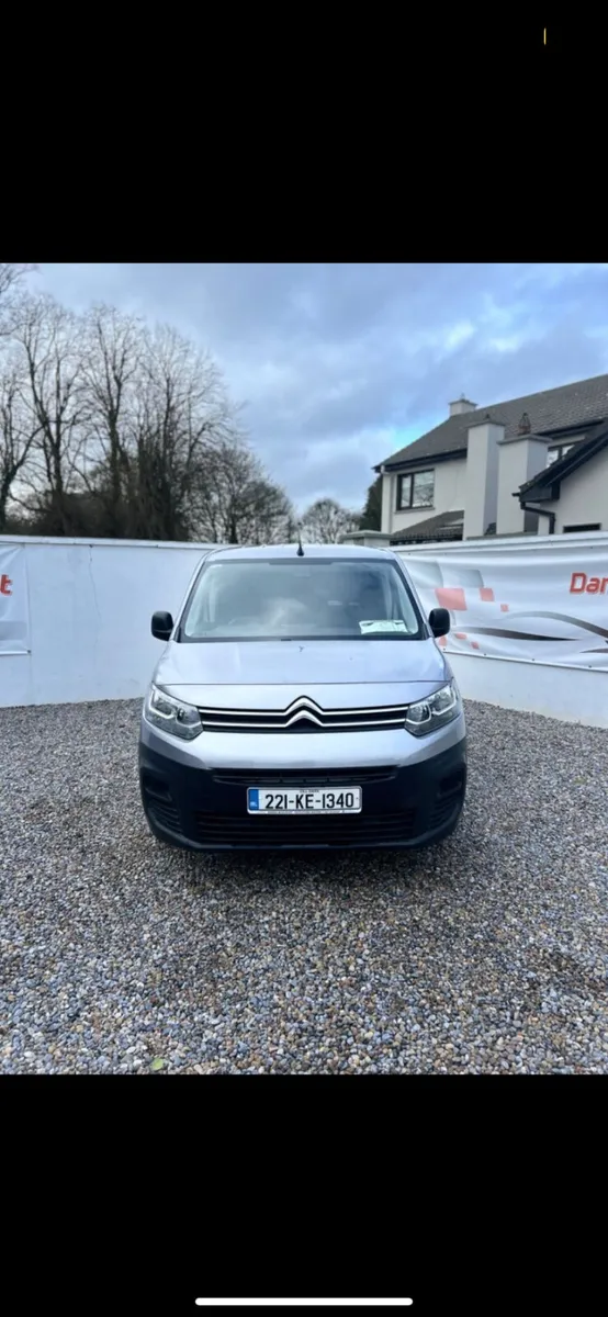 2022 Citroen Berlingo LX - Image 3