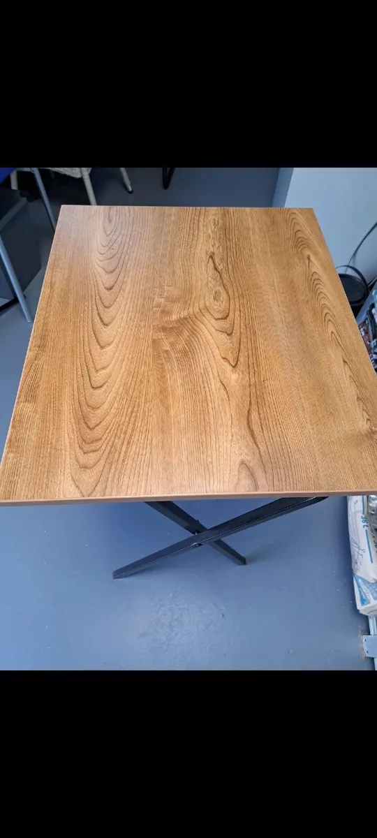 Folding desk suitable for home office or study - Image 1