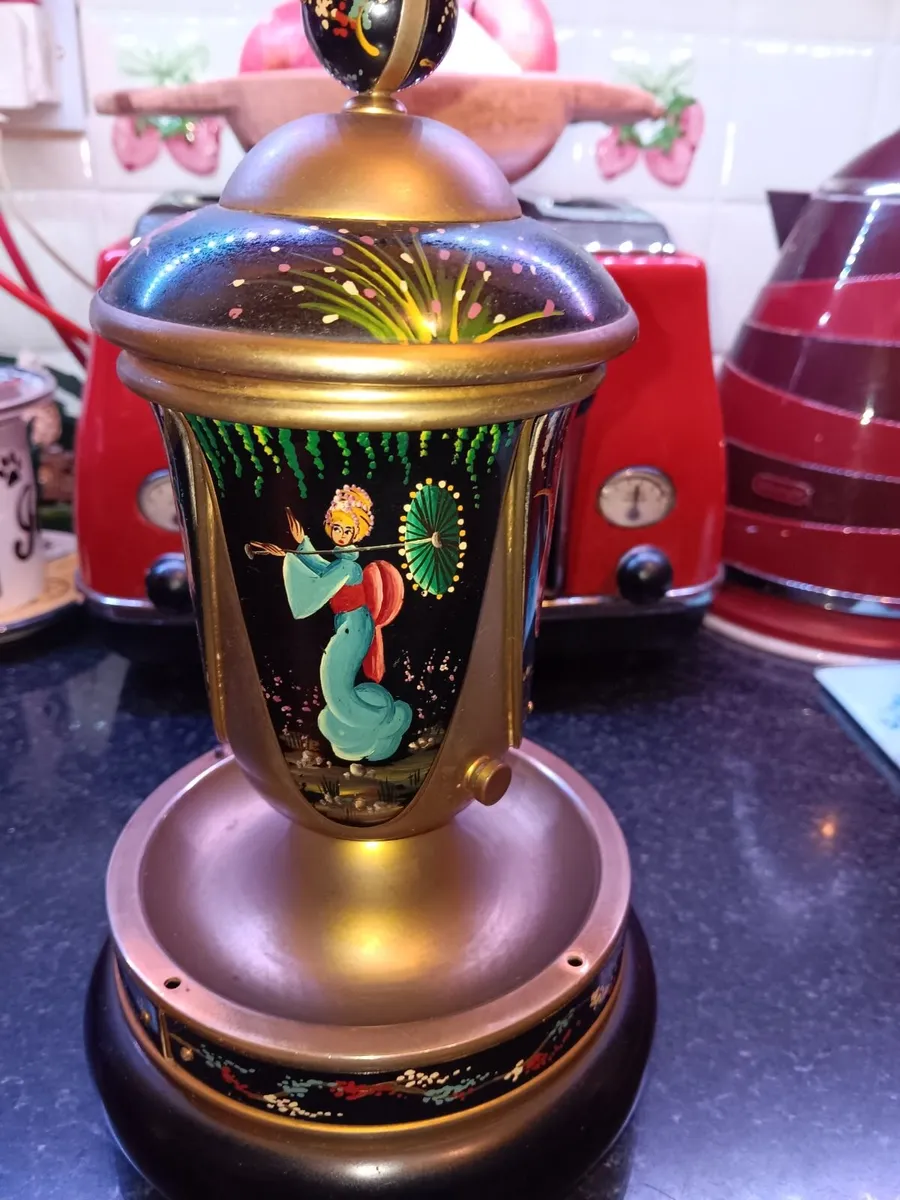 Vintage cigarette dispenser - Image 3