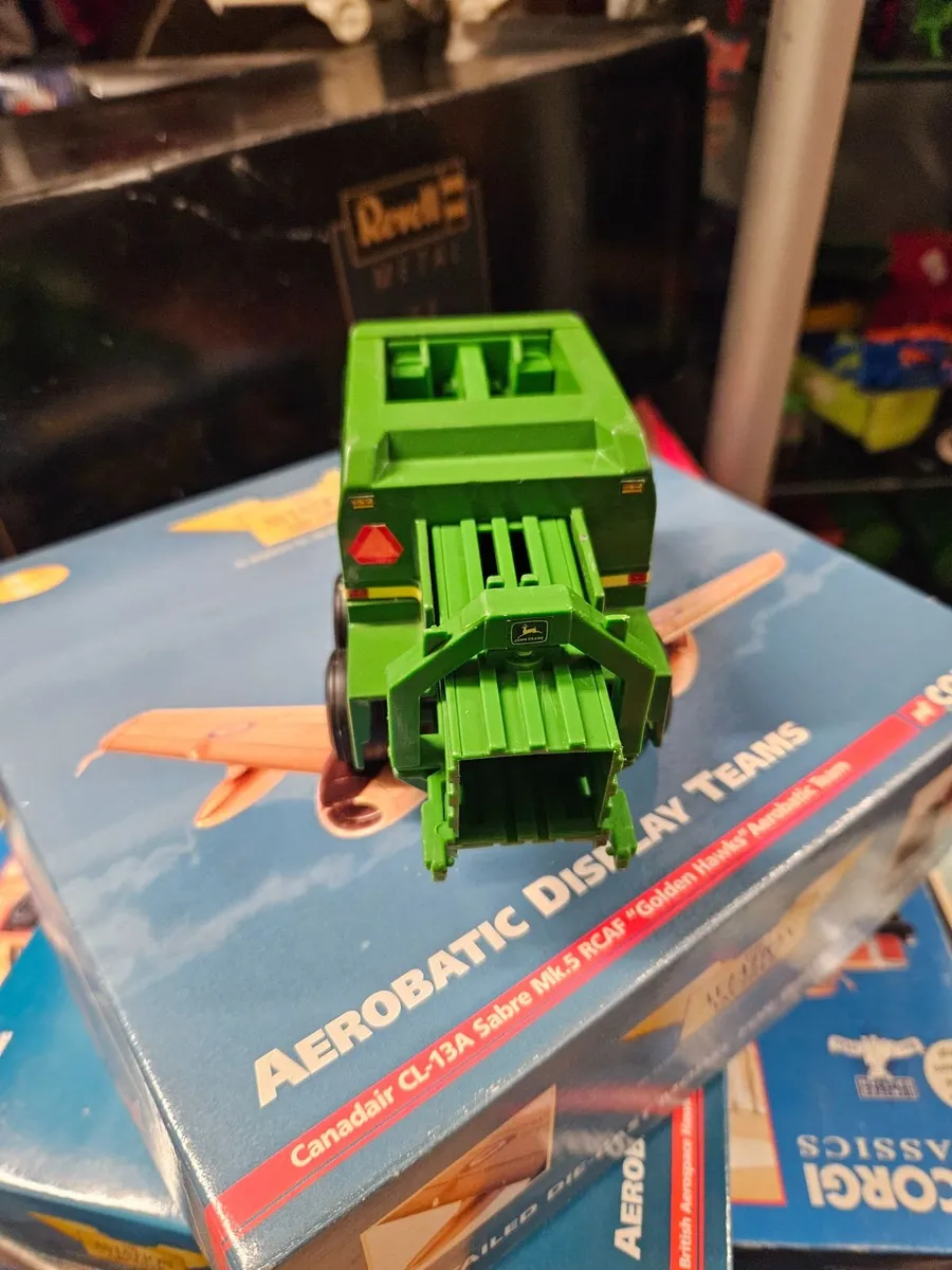 Britain's John Deere Square Baler - Image 2