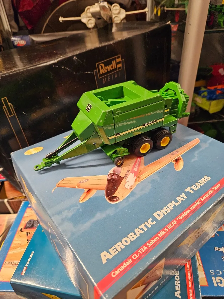 Britain's John Deere Square Baler - Image 4