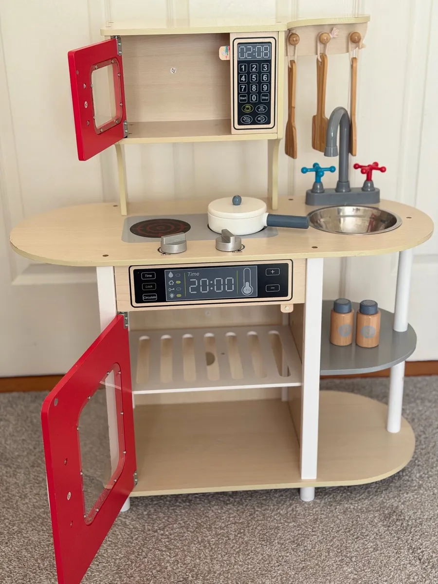 Toy wooden kitchen - Image 2