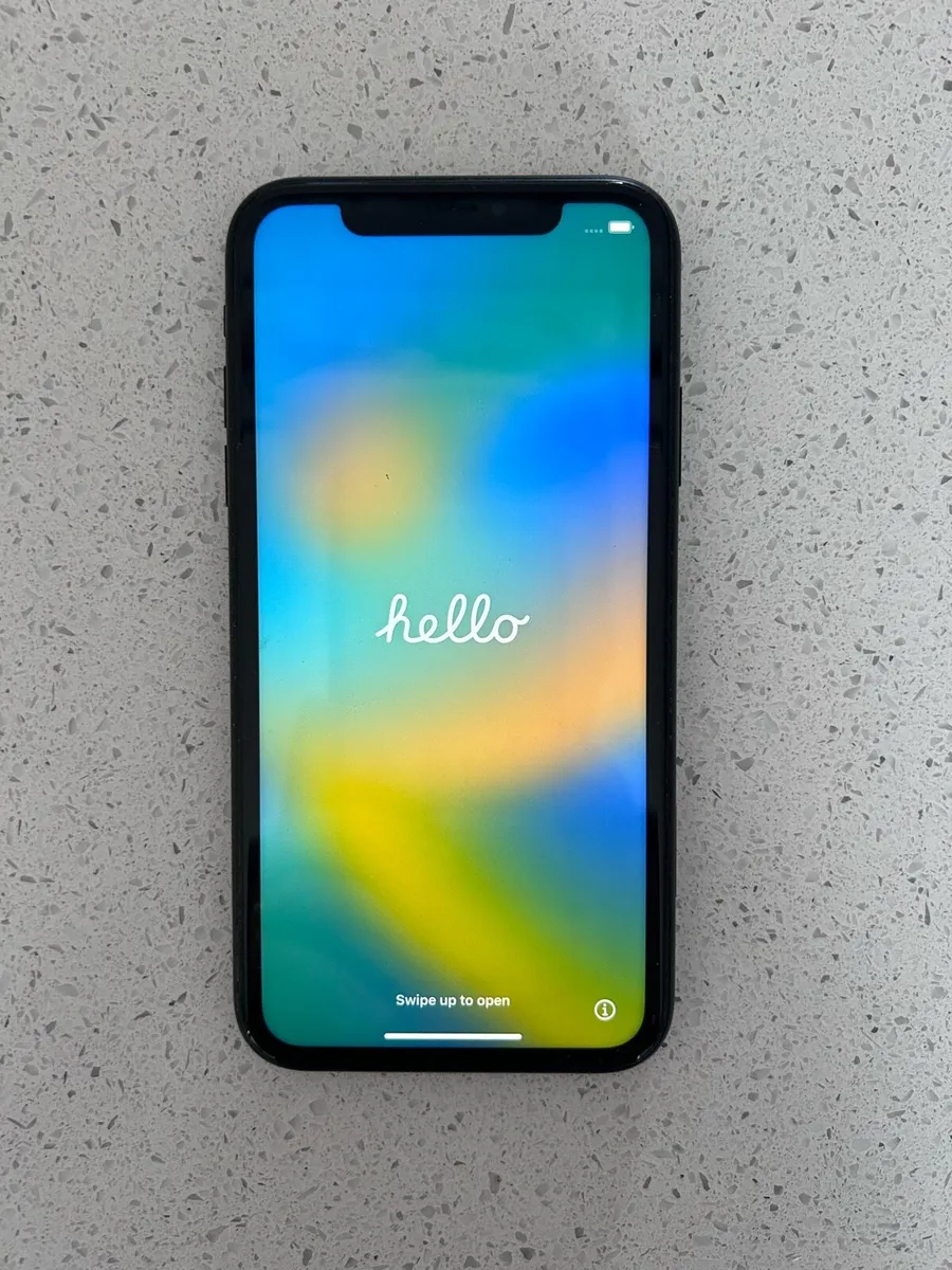 iPhone XR 128 gb - Image 1