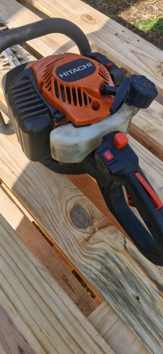 Hedge trimmer - Image 1