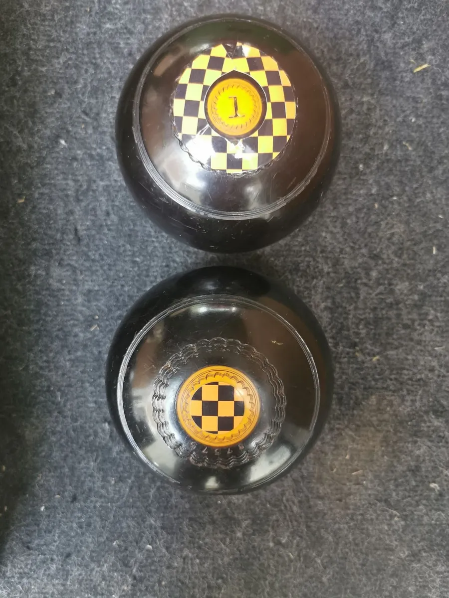 LAWN. SHORT MAT BOWLS. NEW & USED. - Image 3