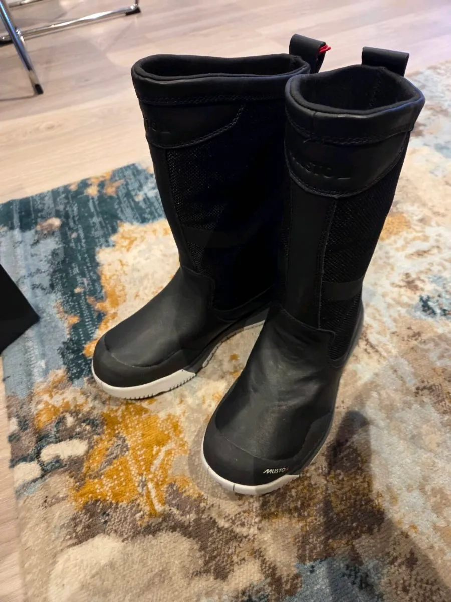 Musto Goro-tex Rase boots 5 size brand new - Image 1