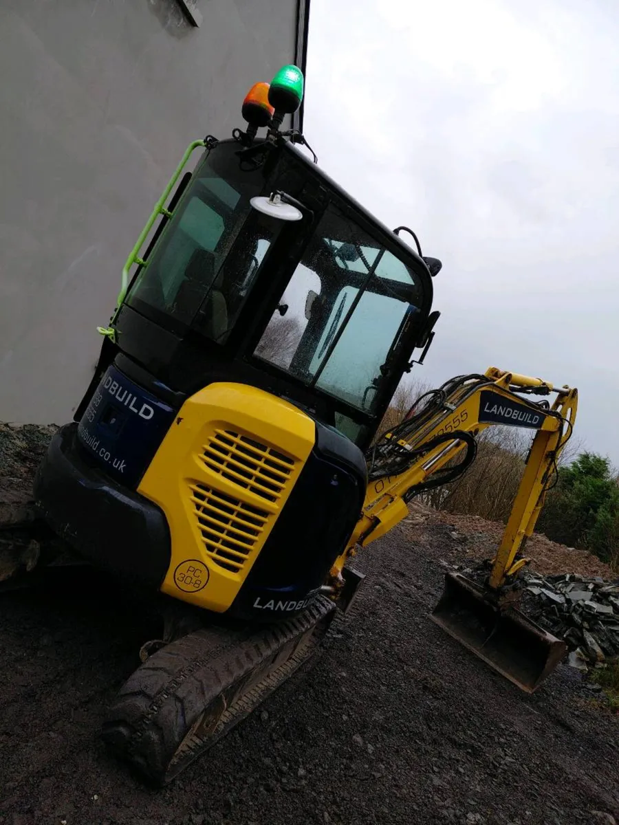 Komatsu pc30 - Image 1