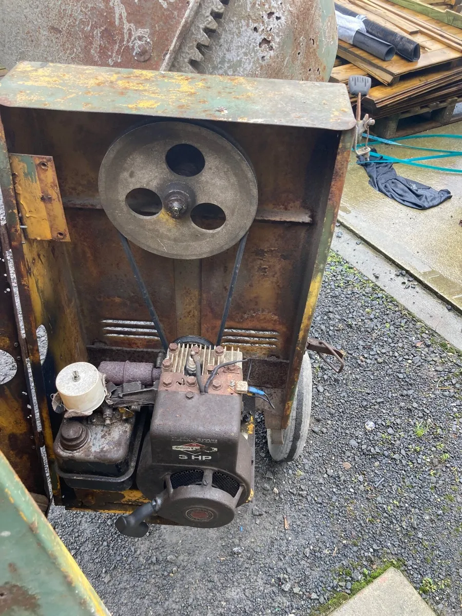 Cement mixer petrol engine - Image 4