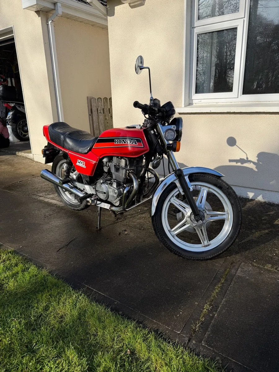 Honda CB250 N Superdream - Image 1