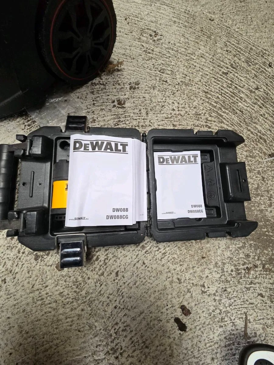 Dewalt DW088CG - Image 2