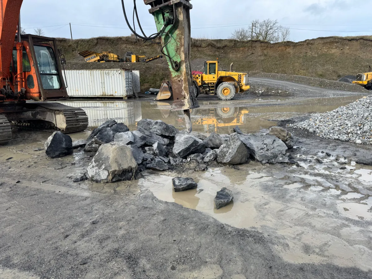 MONTABERT ROCK BREAKER - Image 4