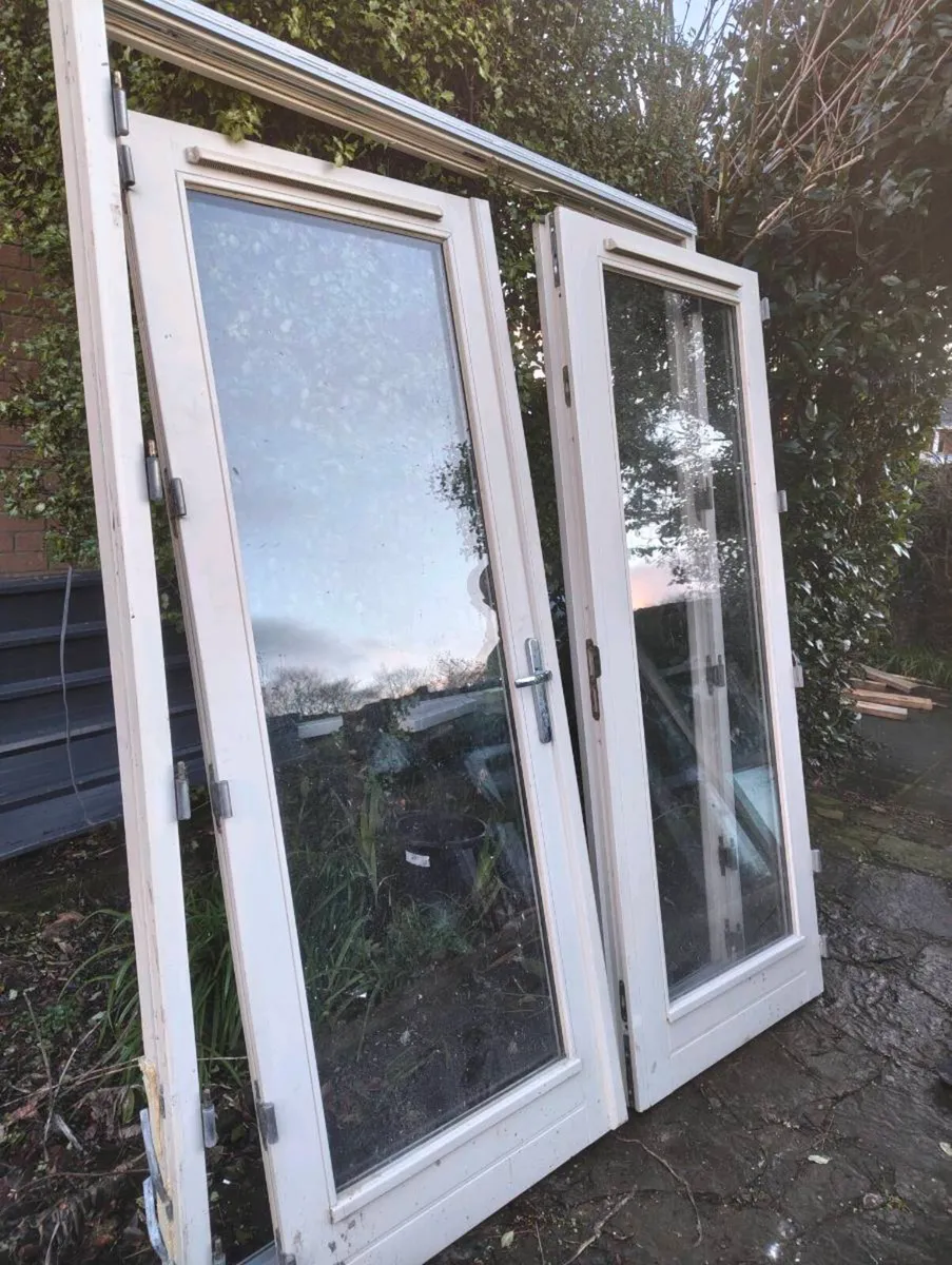 Double door and 2 windows hard wood - Image 2