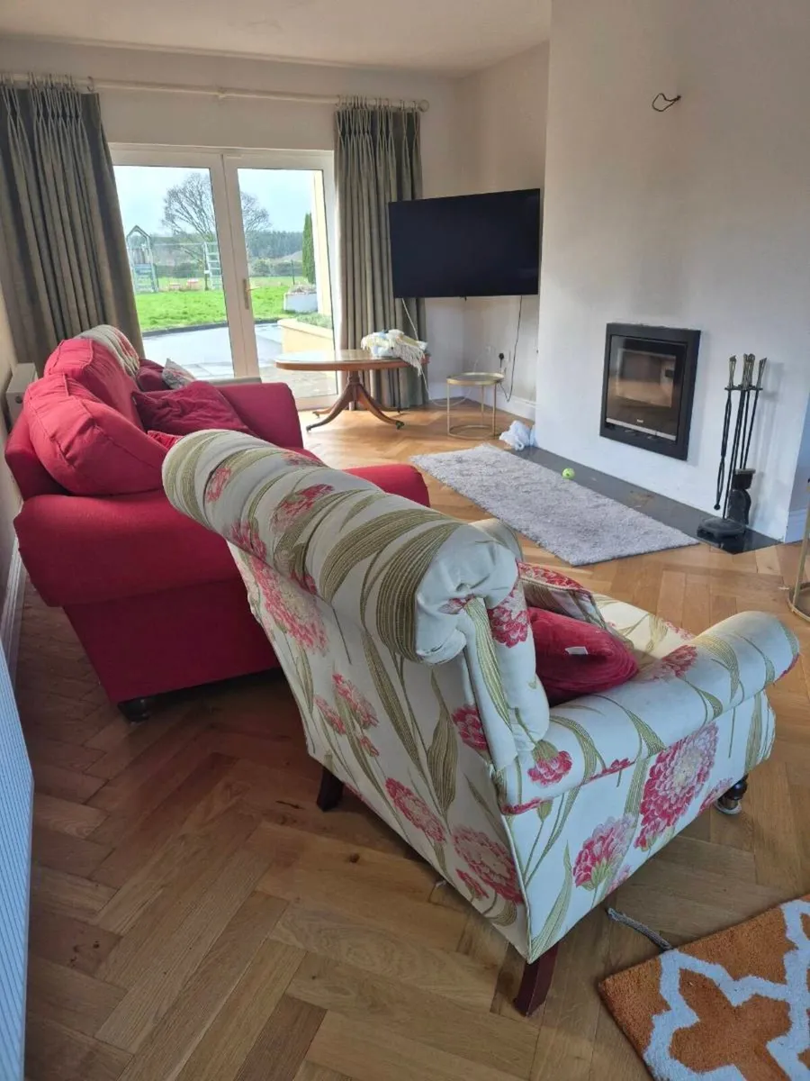 Suite of furniture - Image 2