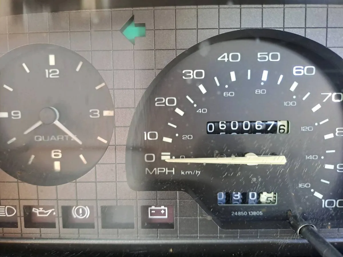 Nissan micra k10 - Image 4