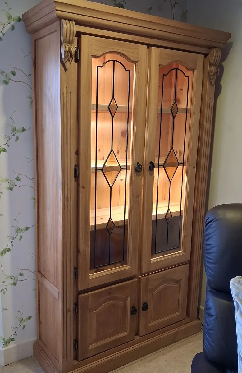 Display Cabinet - Image 4