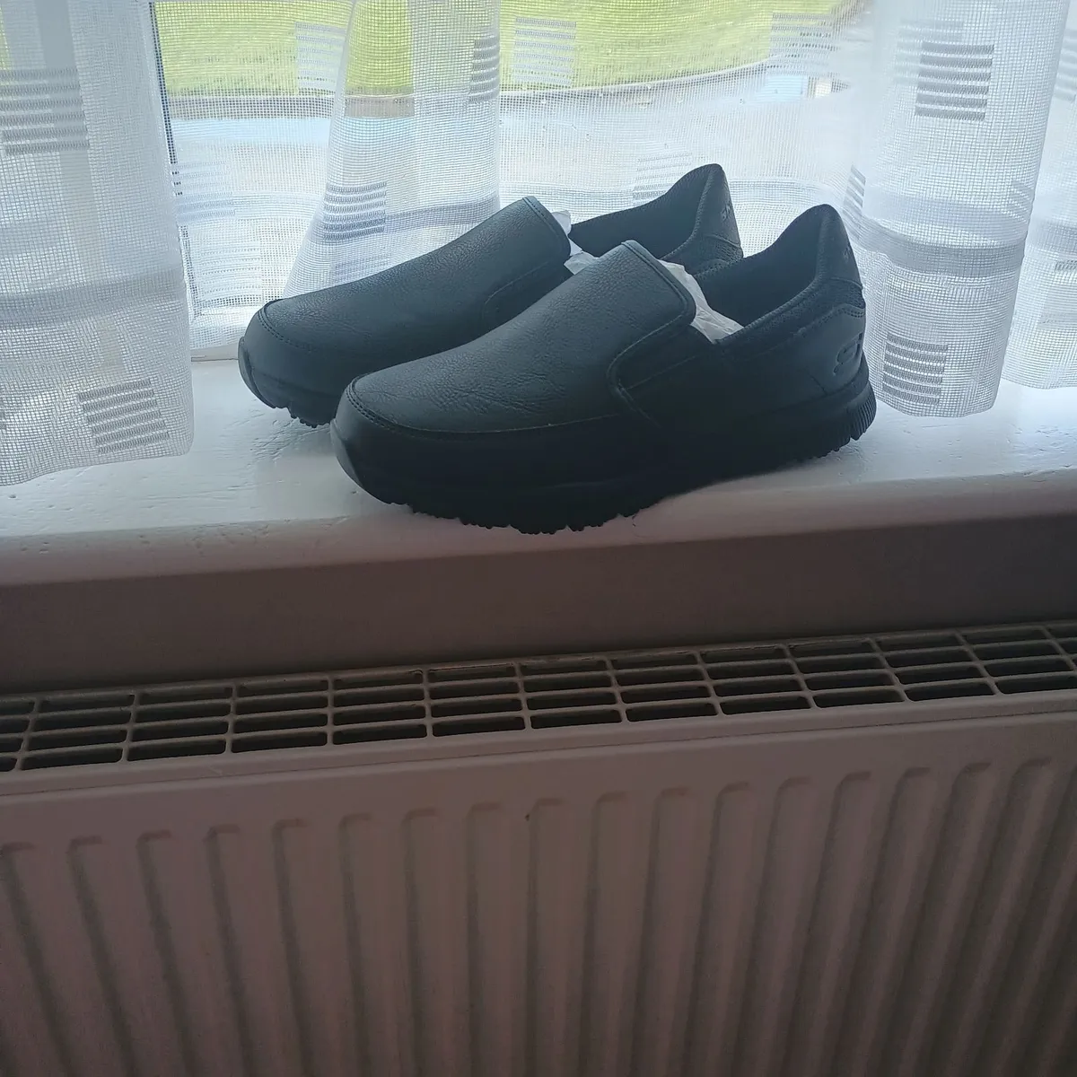 Ladies Leather  Sketchers Go Walk Work Shoes - Image 2