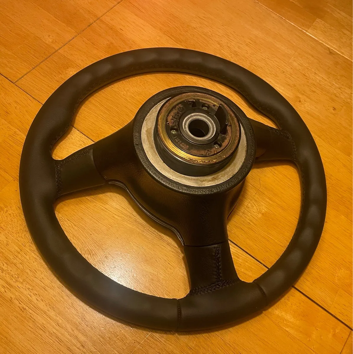 Bmw E34/E36 M tech steering wheeel - Image 2