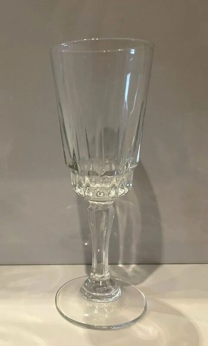 White wine glasses - Image 1