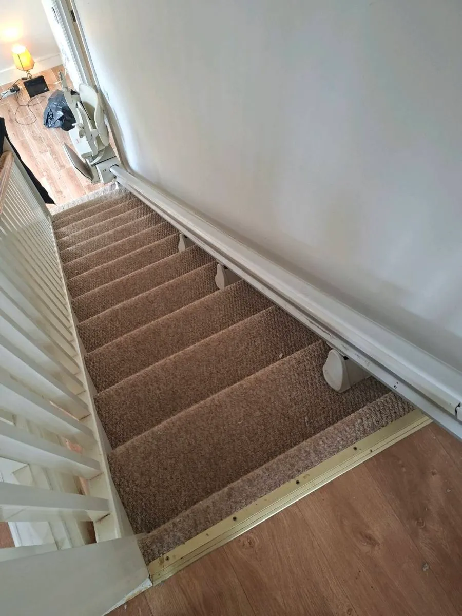 Chair lift for stairs - Image 2
