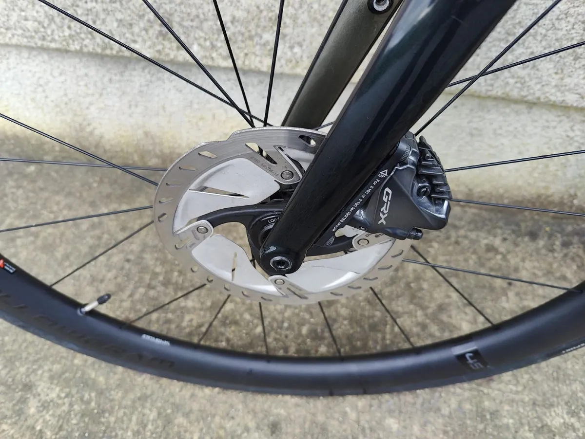 Cannondale Road Bike - Image 3