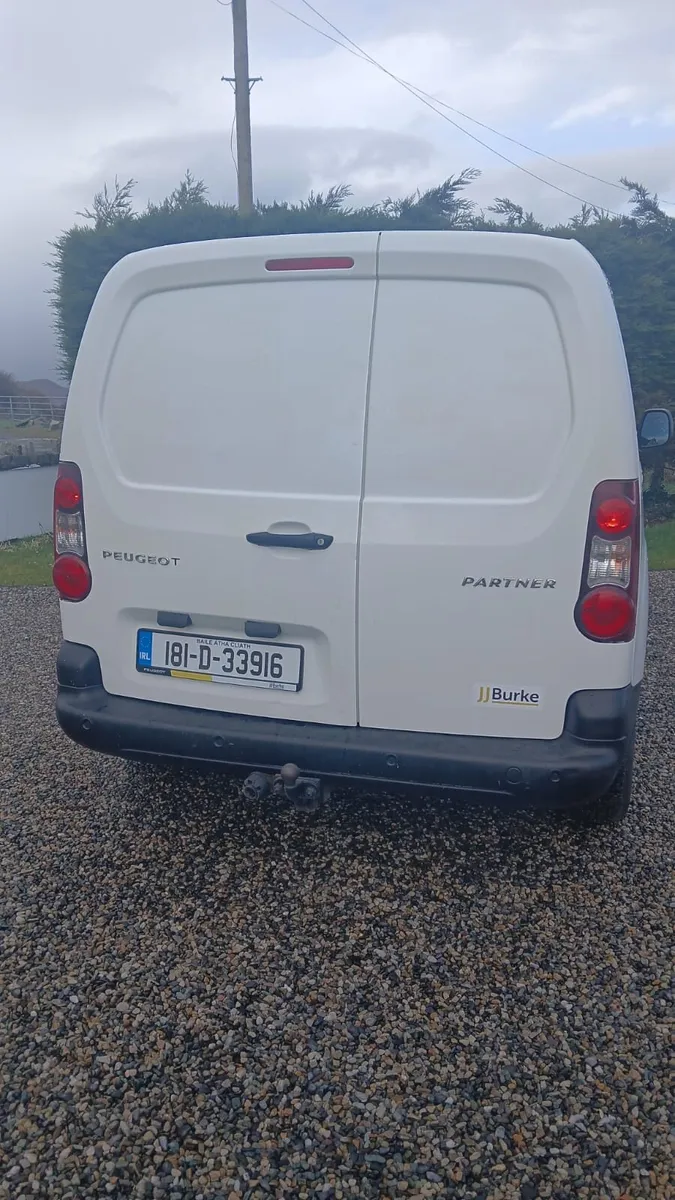 2018 Peugeot Partner van - Image 3