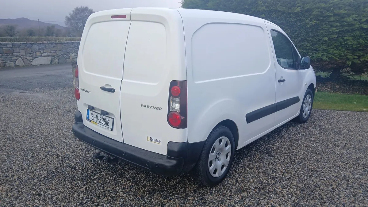 2018 Peugeot Partner van - Image 4