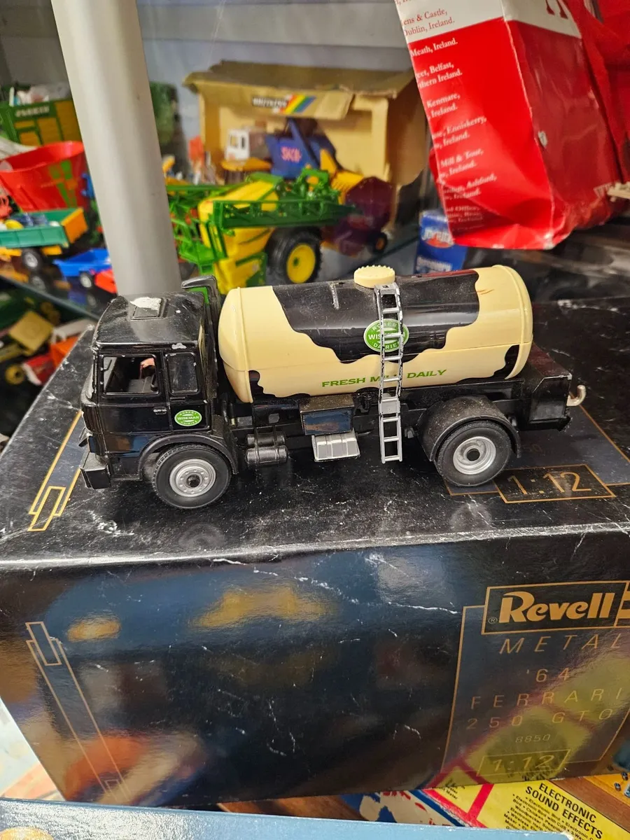 Britain's Iveco Milk Lorry - Image 1