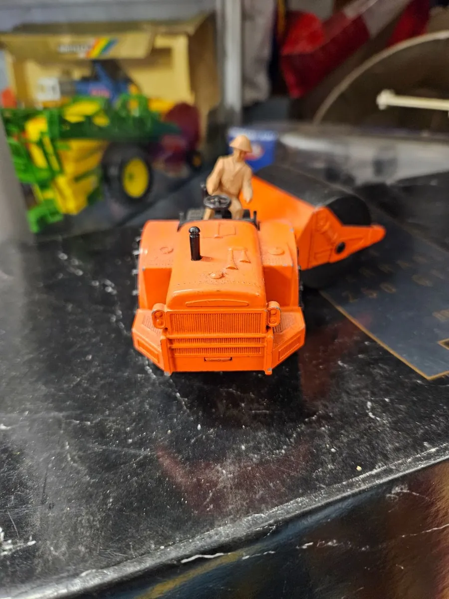 Vintage Lonestar Steam Roller - Image 1