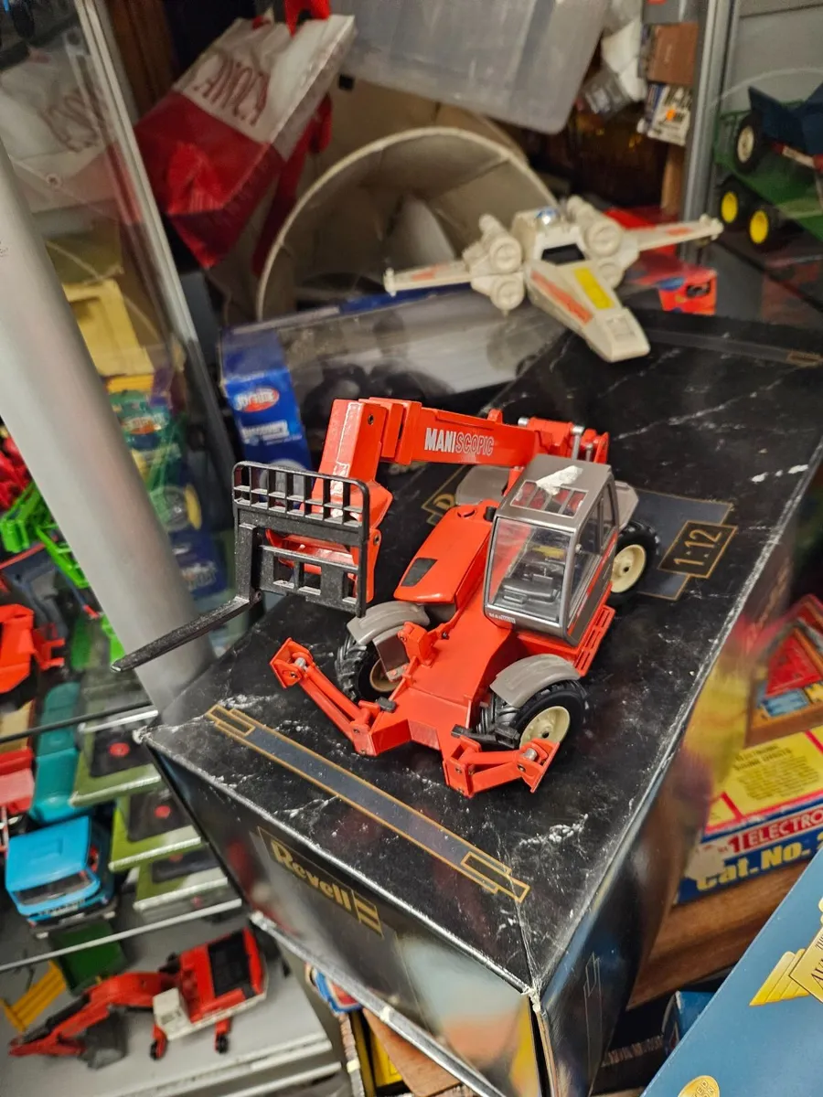 Corgi Joal Manitu Telescopic Loader 1.25 - Image 2