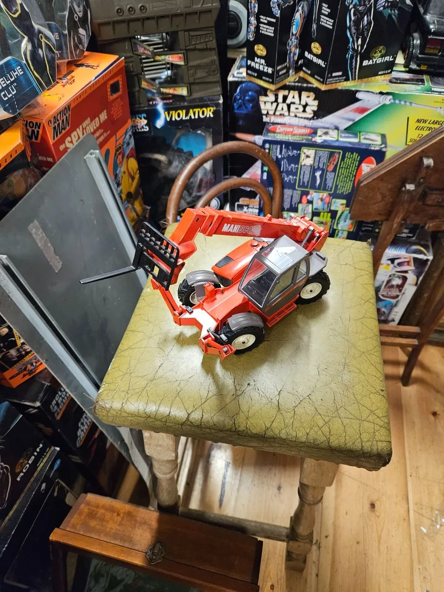 Corgi Joal Manitu Telescopic Loader 1.25 - Image 1