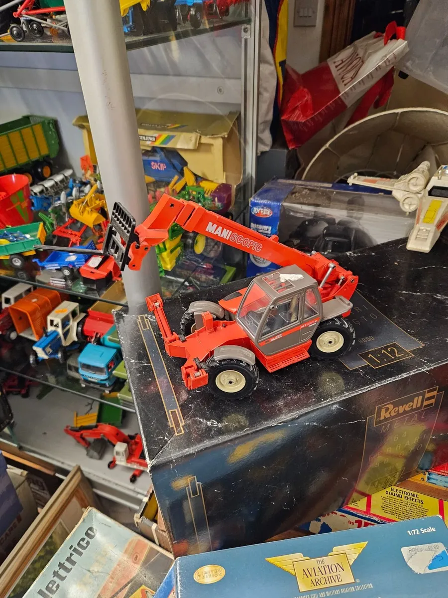 Corgi Joal Manitu Telescopic Loader 1.25 - Image 3