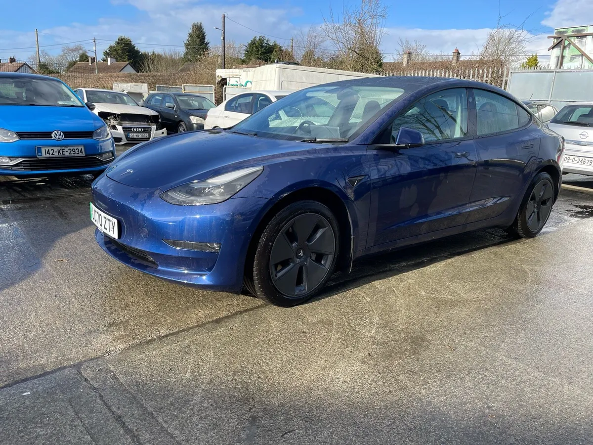 Tesla model 3 AWD - Image 2