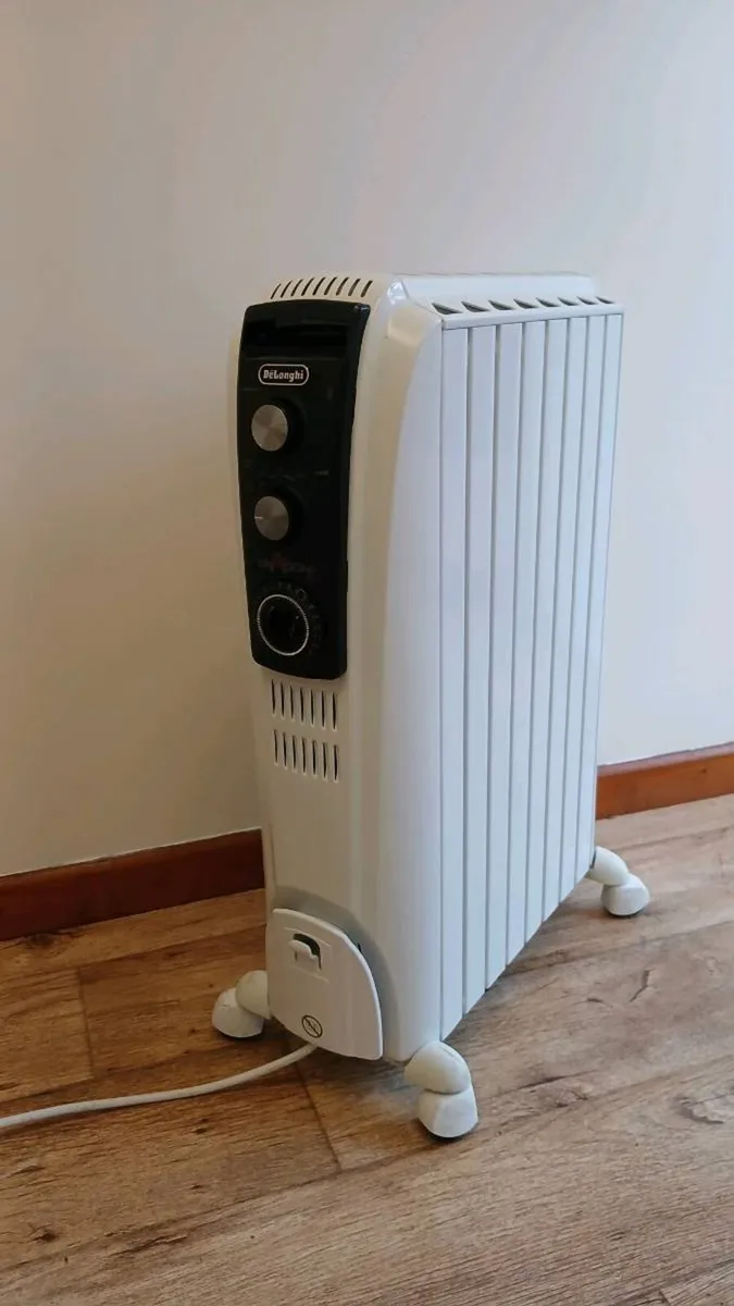 DeLonghi Dragon 4 Oil Filled Radiator 2KW - Image 3