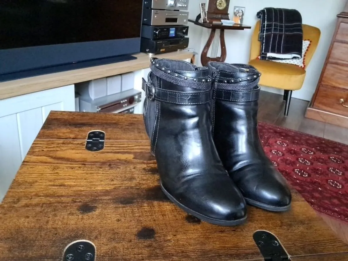 Ankle boots - Image 2