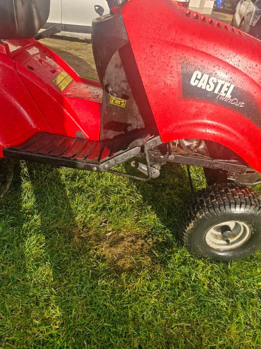 Castlegarden ride on mower/lawn tractor Delivery a - Image 3