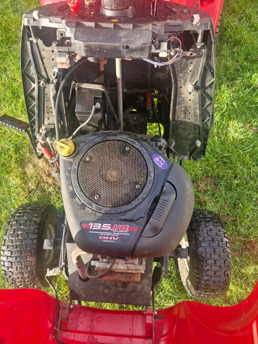 Castlegarden ride on mower/lawn tractor Delivery a - Image 4