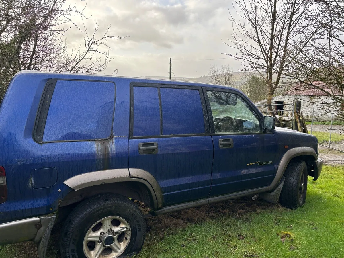 Isuzu trooper lwb 3.1litre - Image 1