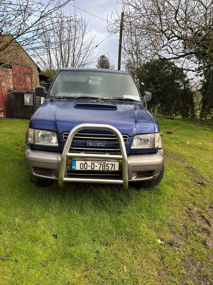 Isuzu trooper lwb 3.1litre - Image 2