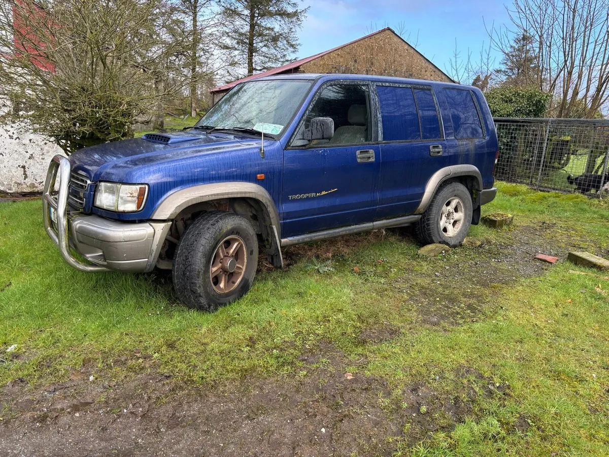 Isuzu trooper lwb 3.1litre - Image 3
