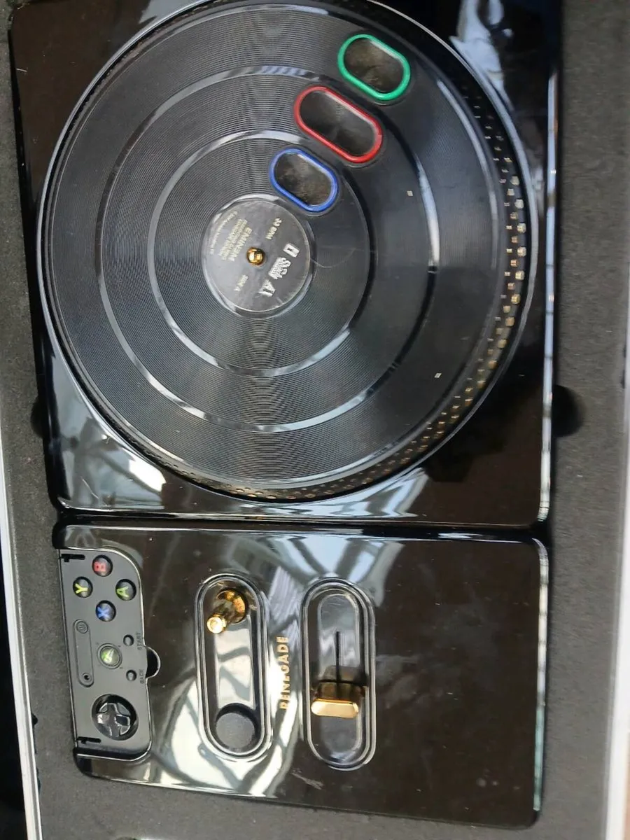 Renegade eminem xbox 360 kit complete in box - Image 3