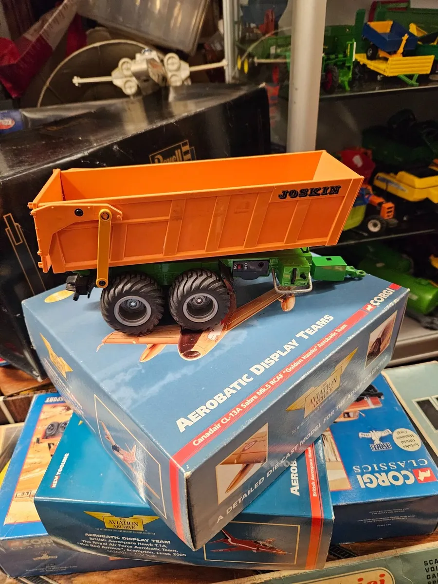 Britain's Siku Joskin Trailer - Image 2