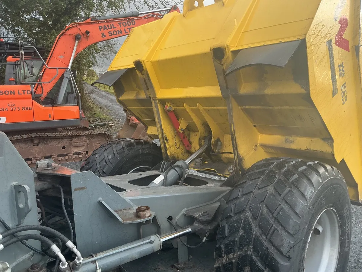 2017 6 ton dumper - Image 4