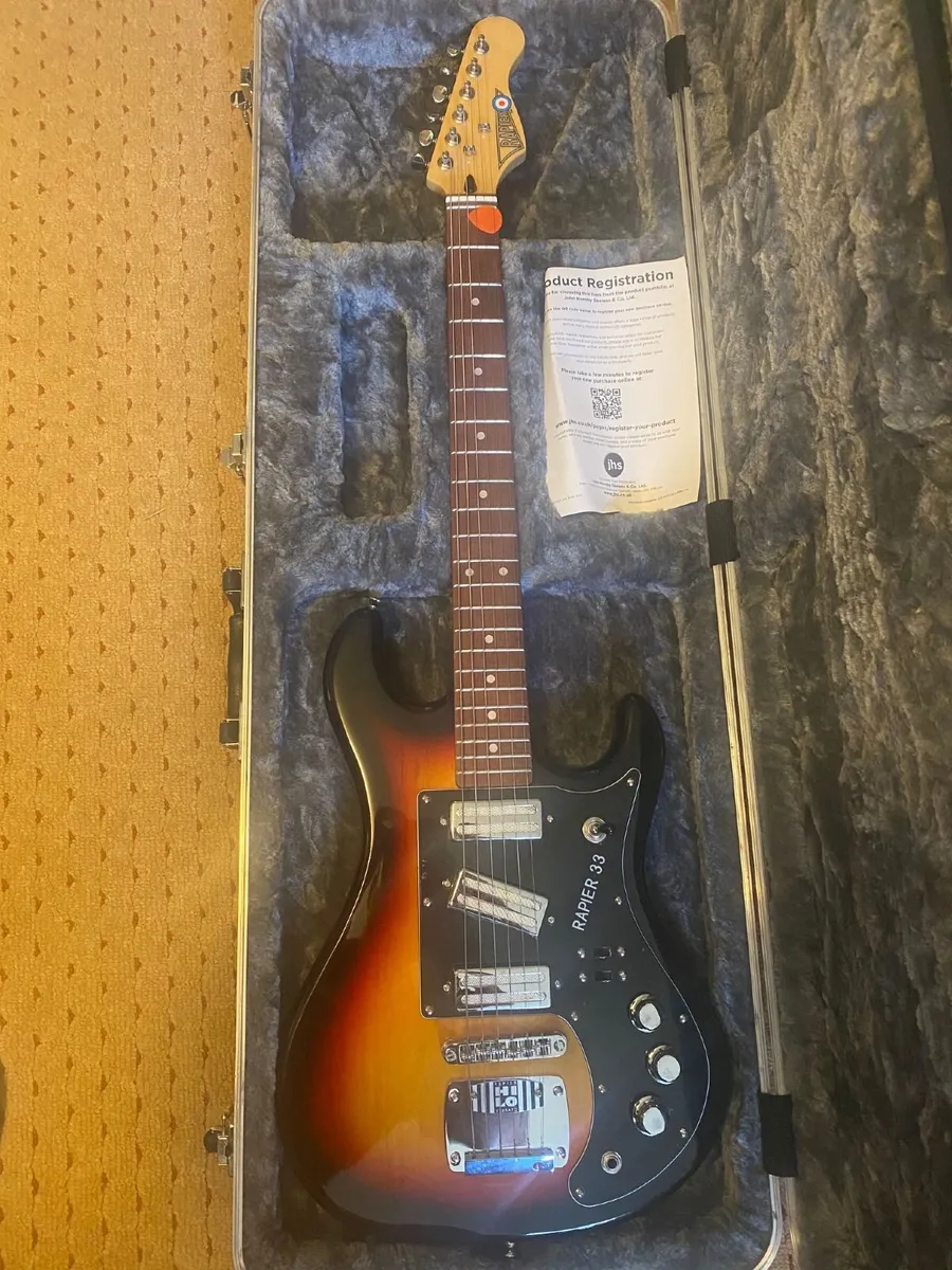 Electric Guitar - Image 1