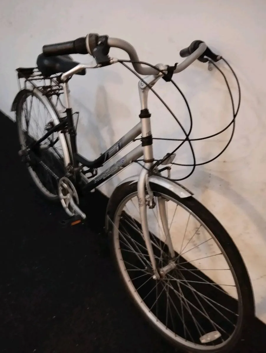 Ladies 28inch hybrid - Image 4