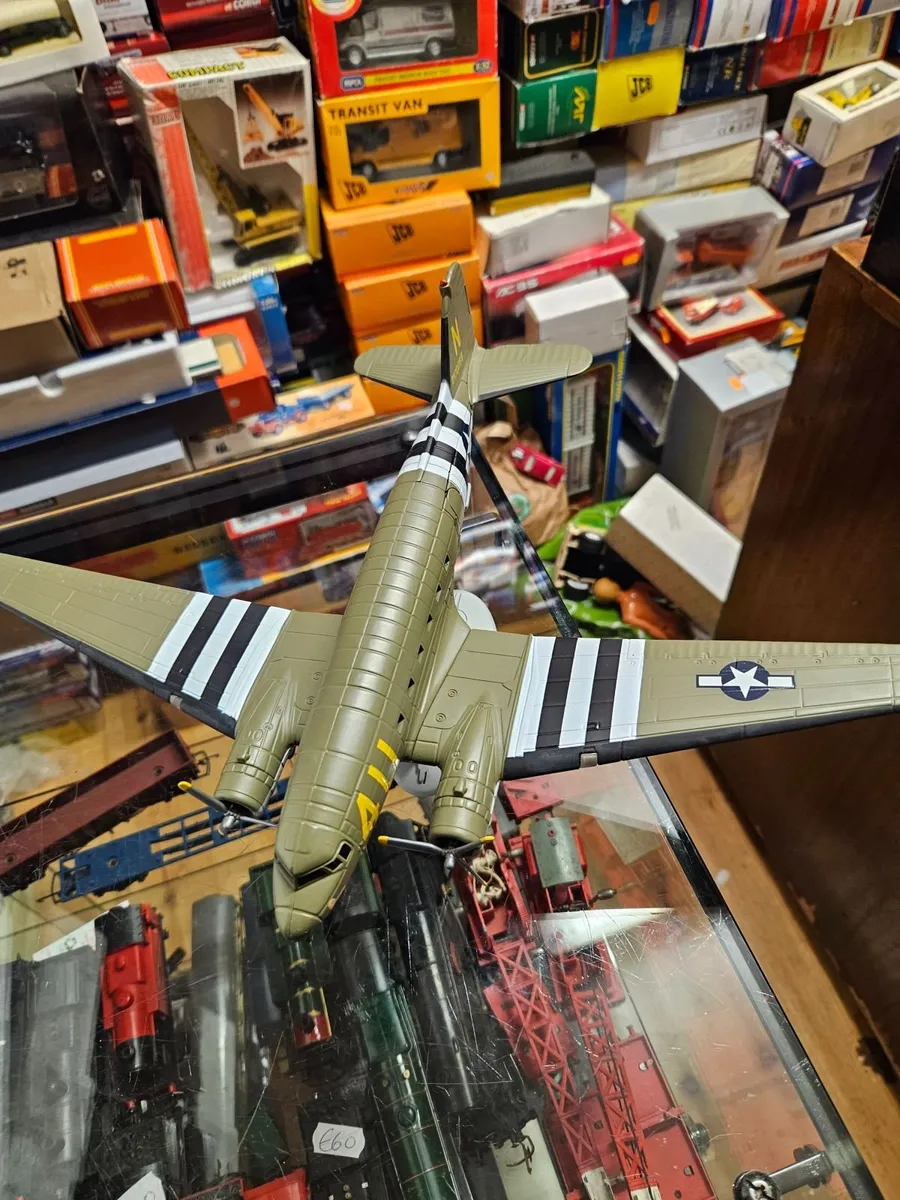 Corgi ERTL Douglas DC3 Normandy 1.72 - Image 4